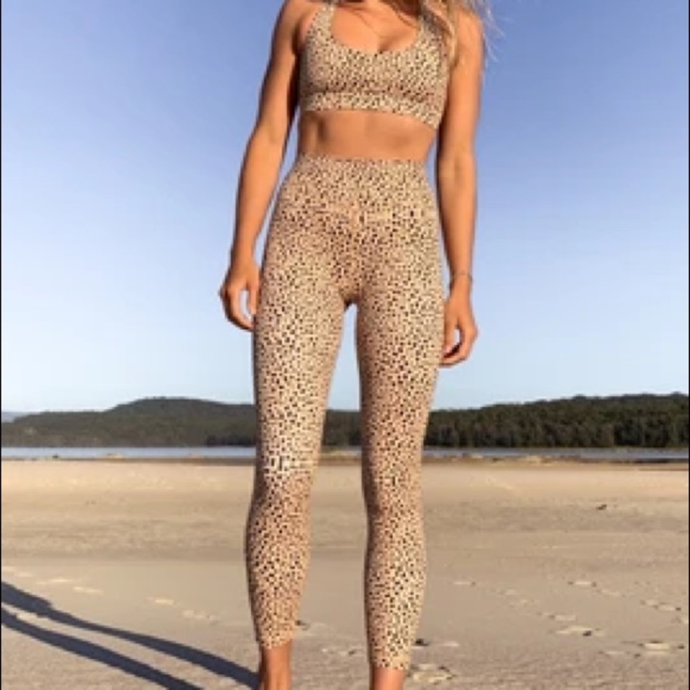 Cheetah leggings and bra set!